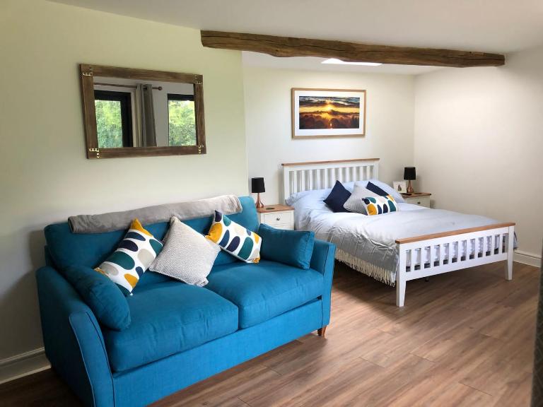 Conkers - a new bespoke rural escape near Glastonbury - Bed and Breakfast Glastonbury