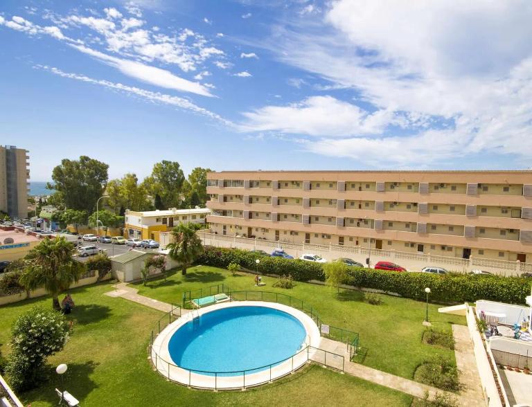 Lovely apartment in Torremolinos Views of the sea, pool, terrace, sofa bed and fully equipped kitchen - Ferienwohnung Torremolinos