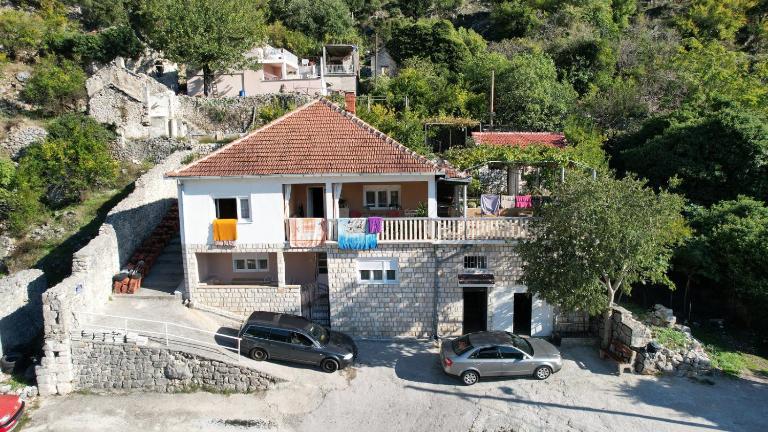 Janina Hiša - B&B Stolac