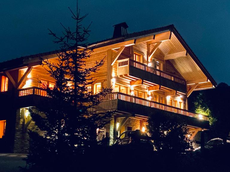 Le Paret chambres d'hôtes de charme & spa - B&B Manigod