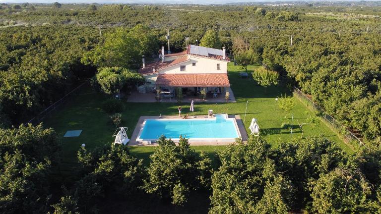 Splendida villa con piscina - B&B Vignanello