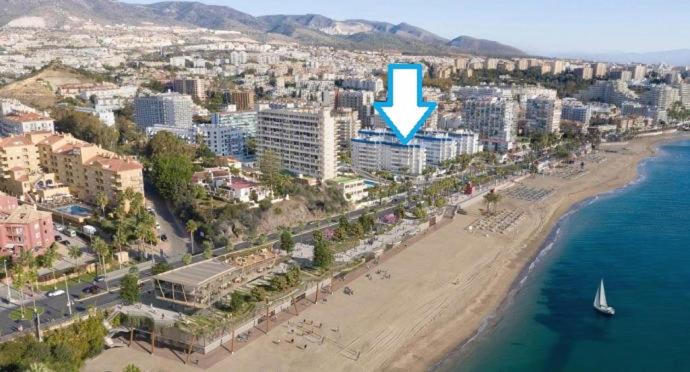 Costamar, Primera linea de playa, 3 dormitorios, 2 baños, vistas al mar, Internet Wifi y Garaje, Ideal parejas y familias - Ferienwohnung Benalmádena
