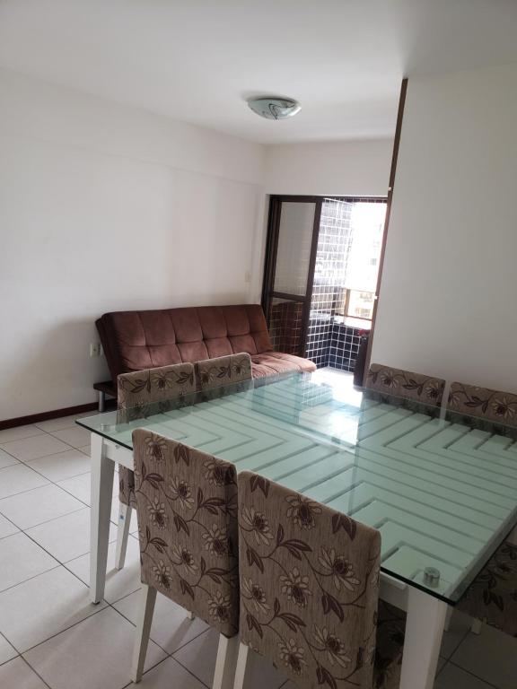 Apt 2 quartos acomoda 04 pessoas a 450 metros da praia de Jatiúca - B&B Maceió