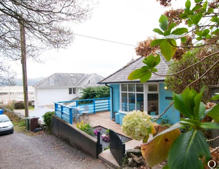 Kindly Light Beach House, Borth-y-Gest - B&B Porthmadog