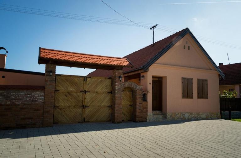 Kuca za odmor Poppke - B&B Feričanci