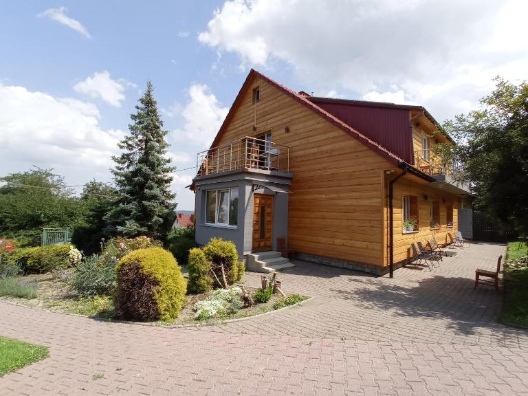 Noclegi Leśniczówka w Lanckoronie - Bed and Breakfast Lanckorona