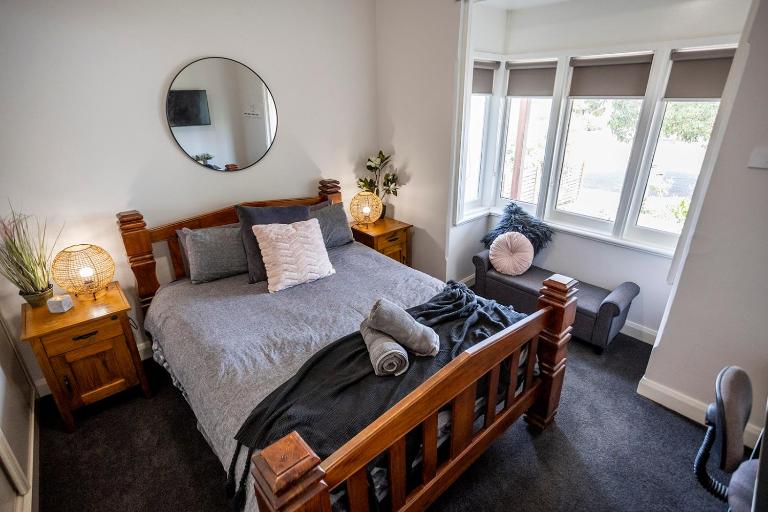Cabo’s On Currajong Warm, Cosy and Welcoming - B&B Parkes