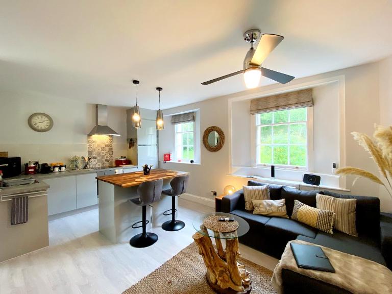 Meadfoot Bay Apartment at Hesketh Crescent - Bed and Breakfast Torquay