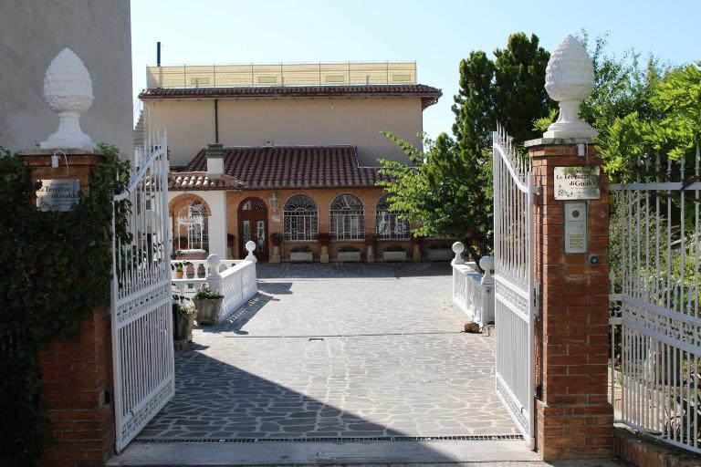 Residenza Le Terrazze di Gualdo Rent Rooms - Bed and Breakfast Gualdo Tadino