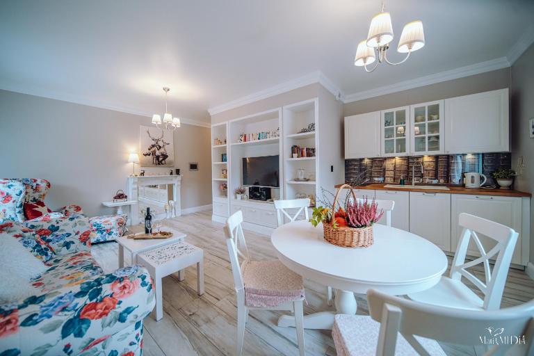 Dolina Wikingów Apartament Urnes 01 - Chambres d'hôtes Szklarska Poręba