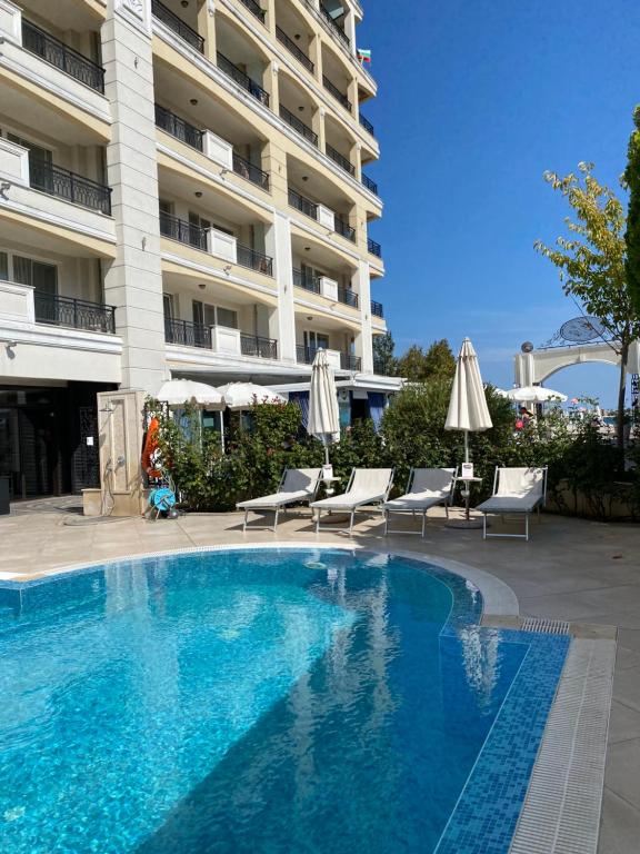 Private Super apartments by sea in Apart Hotel ! - B&B Pomorie