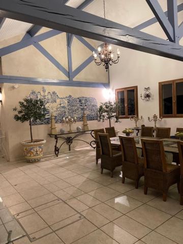Grande villa d'exception en Normandie tennis, piscine, jacuzzi, salle de fitness - B&B Muids