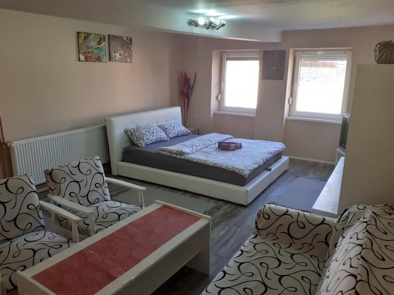 Mega Apartment - B&B Subotica