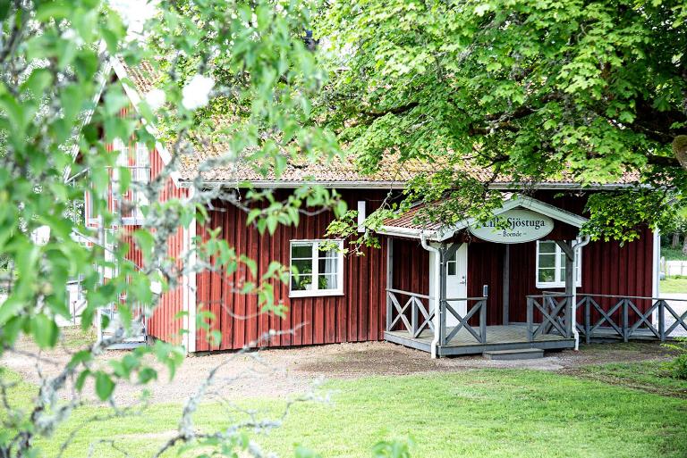 Hofsnäs Lilla Sjöstuga - Chambres d'hôtes Hovsnäs