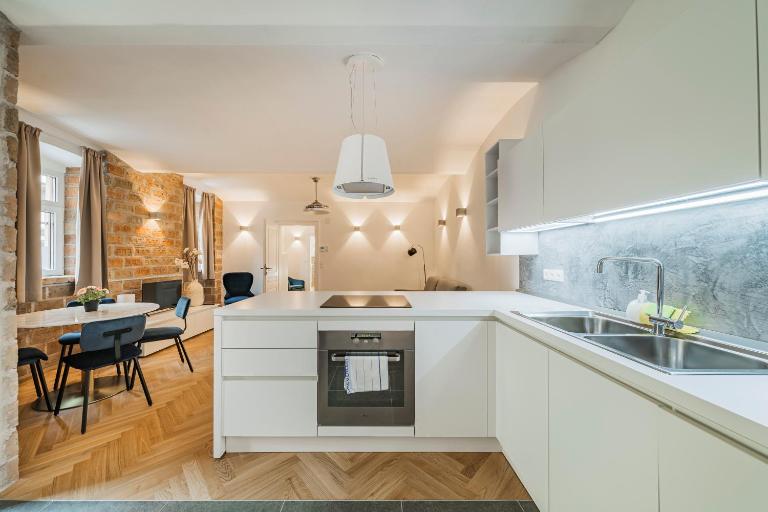 easy-flat Severingasse - Stylish 73sqm Apartment near Park and Tram - Ferienwohnung Wien