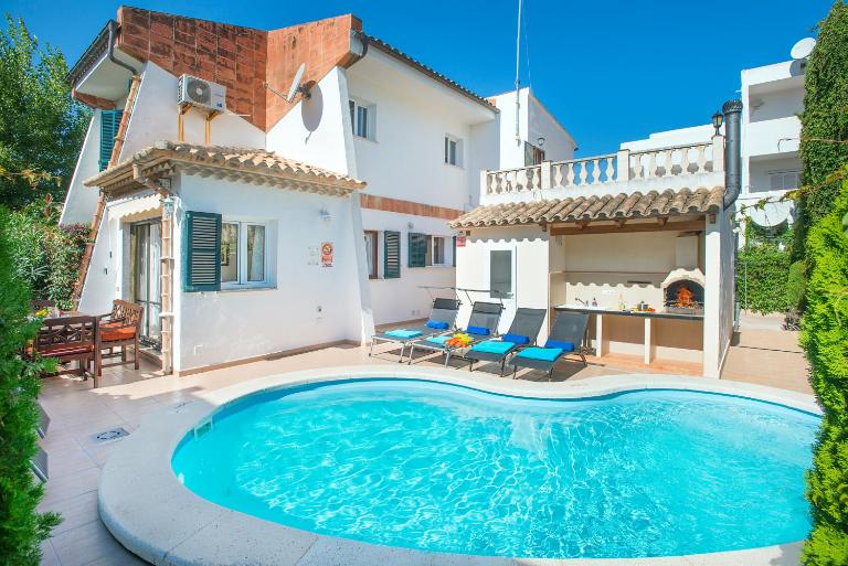 Owl Booking Villa Luceta - 15 min Walk to the Beach - B&B Port de Pollença