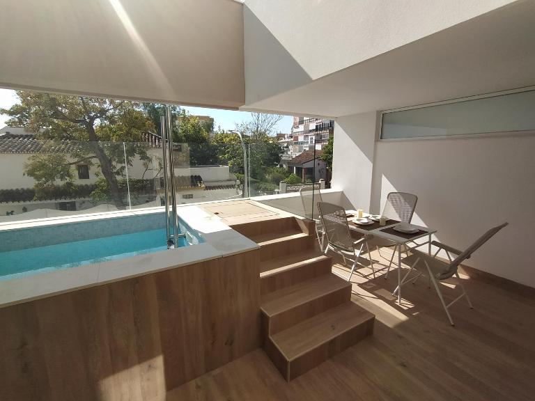 APARTAMENTO TERRAZAS DEL MAR, PISCINA PRIVADA - Bed and Breakfast Torremolinos