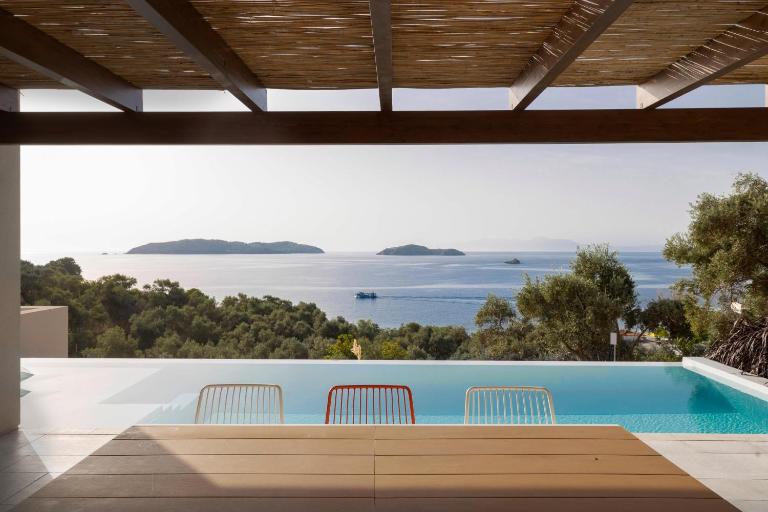 Skiathos Symbol Villas - Bed and Breakfast Achladias