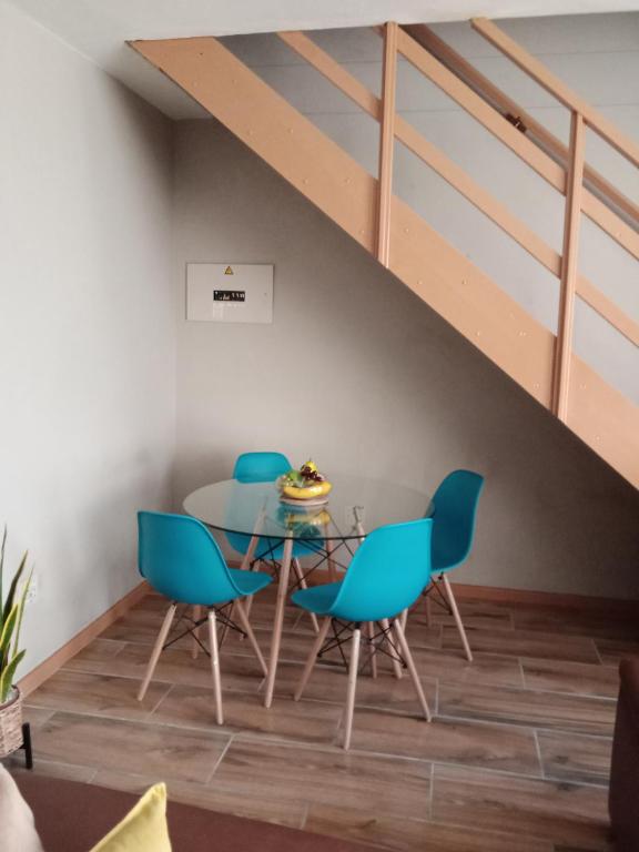 Private Room Chez Khanyi Homestays - Bed and Breakfast Pretoria