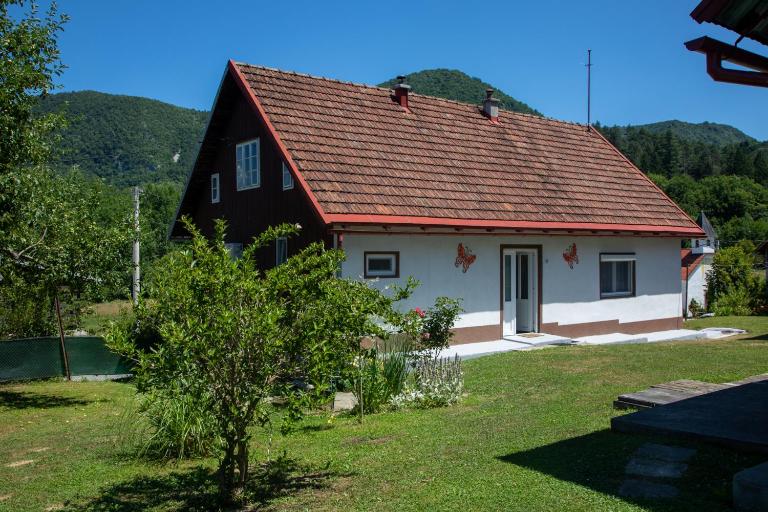 Holiday Home Colnar - B&B Brod na Kupi
