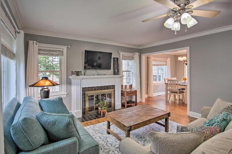 Charming Tulsa Bungalow w/ Furnished Deck! - B&B Tulsa