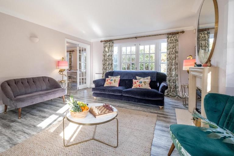 1 Sanctuary Court - Aldeburgh Coastal Cottages - B&B Thorpeness