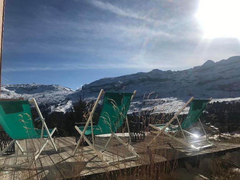MAGNIFIQUE APPARTEMENT AVEC TERRASSE et VUE IMPRENABLE SUR LE CIRQUE DE FLAINE, 2 chambres et coin montagne, 6 personnes - B&B Flaine