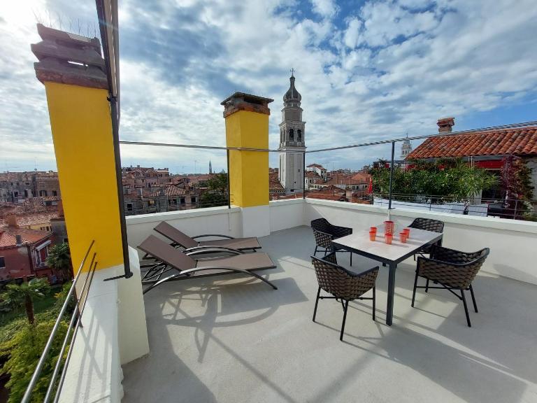 Ca' Francesca Suite Terrace in Venice - Bed and Breakfast Venetië