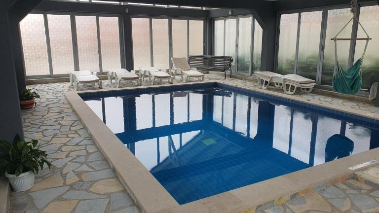 Holiday Home Bogumila dva zasebna apartmana - B&B Risan