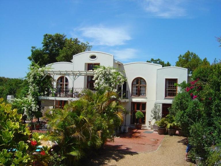 At Villa Fig Guest House - B&B Constantia