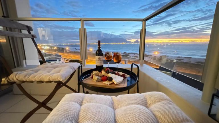 Abode Africa - Chambres d'hôtes Bloubergstrand