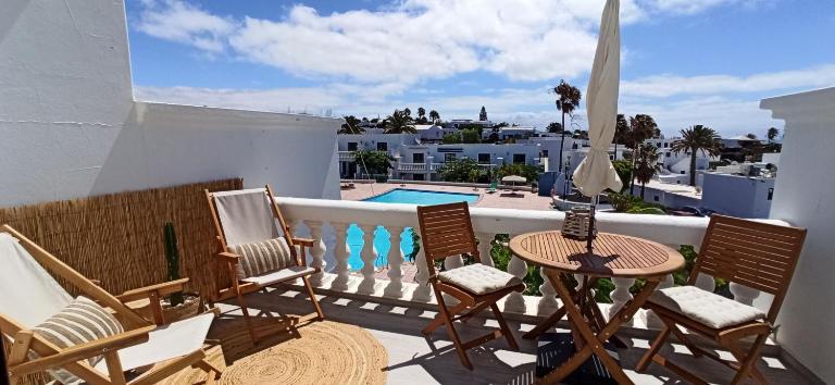 Apartment Paraiso III - Pool & Sea view - good Wifi- Residence Loma Verde - Bed and Breakfast Puerto del Carmen