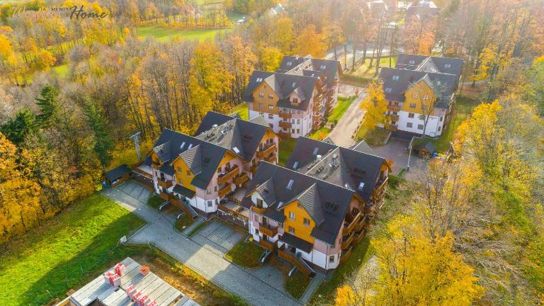 Wonder Home - Apartamenty z balkonami Leśny Dom II - w cichej i zielonej części Karpacza - Ferienwohnung Karpacz