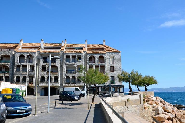 Albatros 1 3-2 - B&B l'Escala