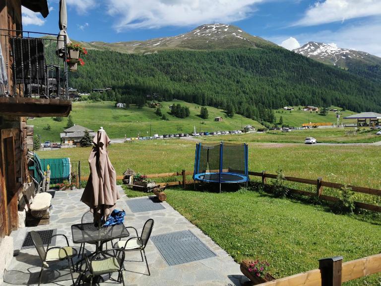Chalet Pizabela - Bed and Breakfast Livigno