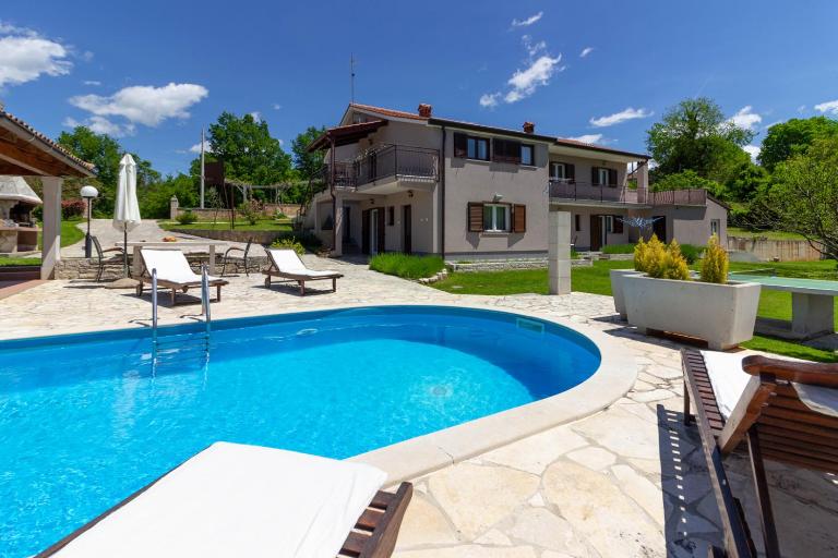 Beautiful villa Morena with private swimming pool near Poreč - Chambres d'hôtes Bašići