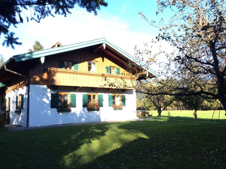 Ferienhaus Lois & Lisl - B&B Schleching