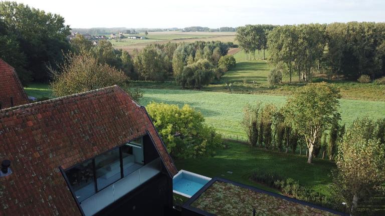 Apartment L'O Reine, B&B - Ferienwohnung Sint-Pieters-Leeuw