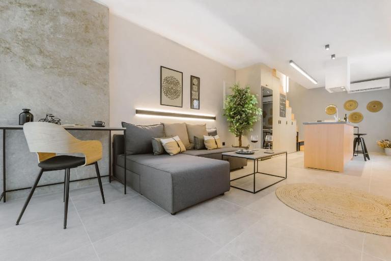 Manolis Loft Apartment, Rhodes Town - B&B Rodi