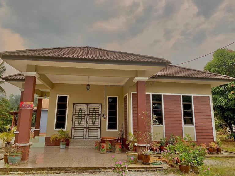 RK ASIANA HOMESTAY, KEMAMAN - Bed and Breakfast Cukai
