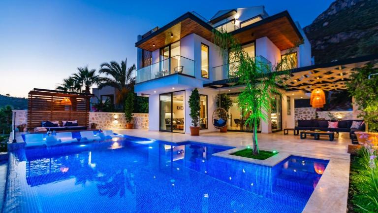 Villa Phi with heated indoor pool - Chambres d'hôtes Kaş