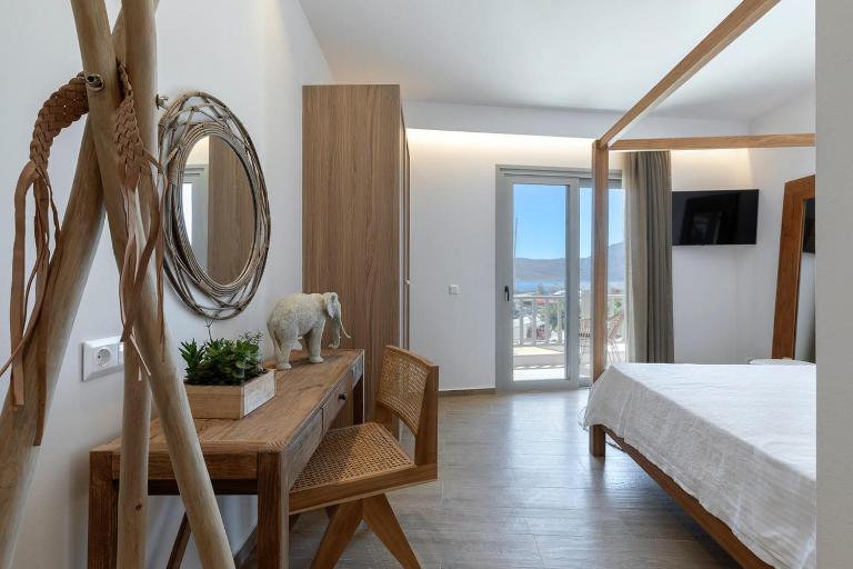Boho Sapiens Marina - Blue Perlite, Adamas Port - Bed and Breakfast Adámas