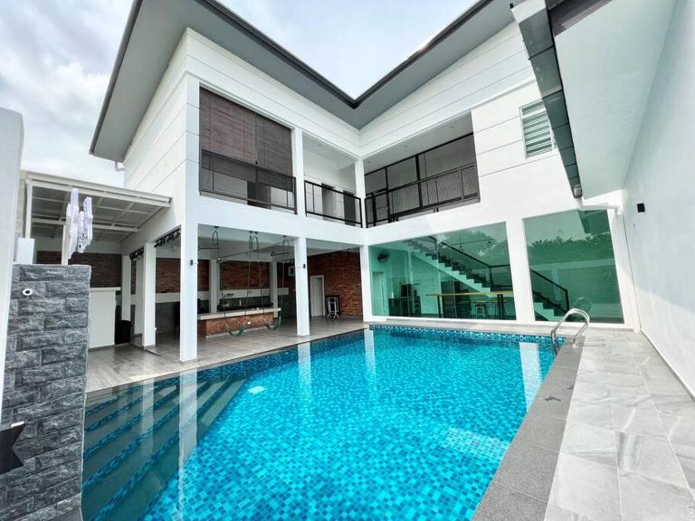 H&H 3 【Karaoke•Private Pool•BBQ•Steamboat•19 Pax】 - Ferienwohnung Malakka