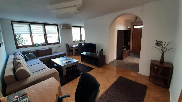 Apartment Aurelio - Chambres d'hôtes Zenica