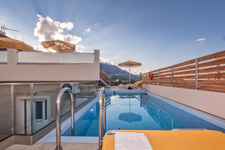 Giannis Pool Villas in Kastelos - Ferienwohnung Kástellos