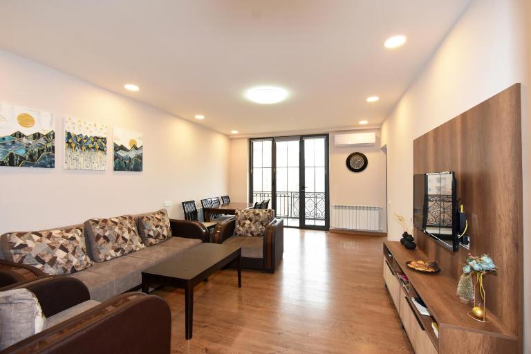 Lovely 2-bedroom apartment with fantastic view - Ferienwohnung Jerewan