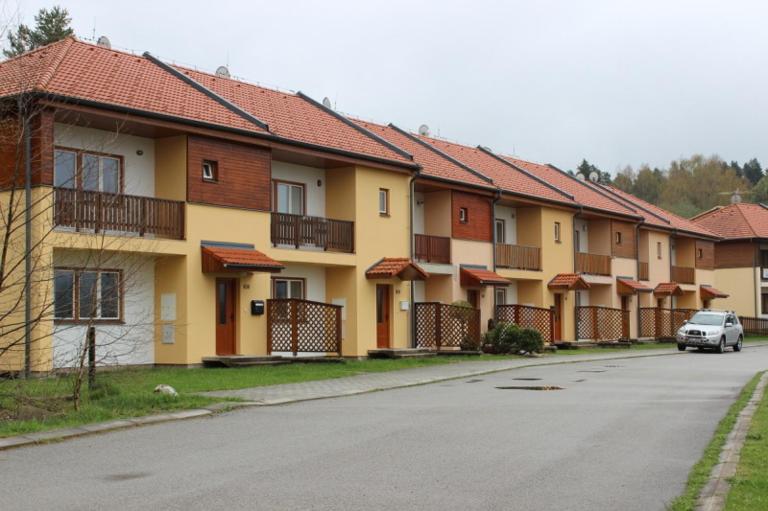 Holiday House - Orange Antik 112 Lipno Home - B&B Lipno nad Vltavou
