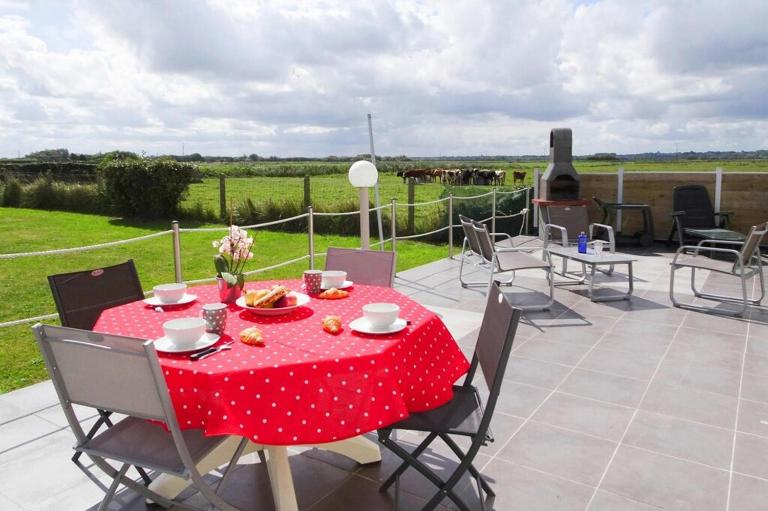 Holiday Home in France by Sandy Beach - Ferienwohnung Saint-Marcouf