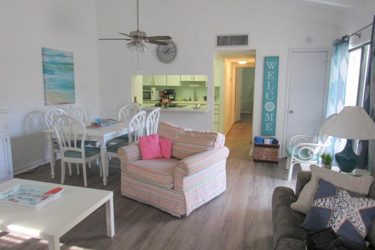Half-Mi to Beach Access: Sunny Miramar Villa! - B&B Destin