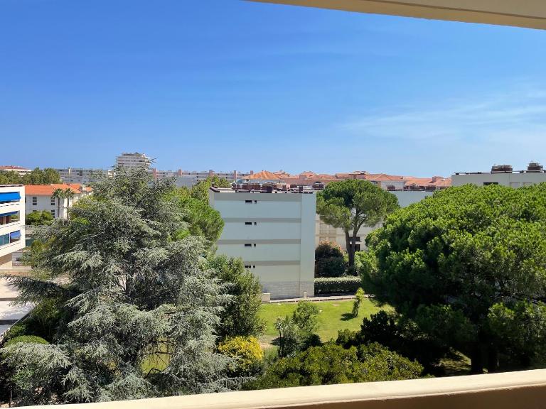 Frejus Plage - 50m2 au calme, tout à pieds - B&B Fréjus